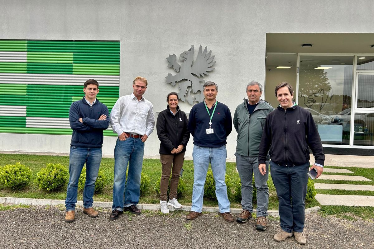 The Uruguay Land Invest team at UPM’s research center in Paysandú